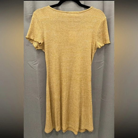 New Pink Rose Womens Dress size Large Short Ruffle Sleeve T Shirt Ribbed Yellow - Picture 3 of 6